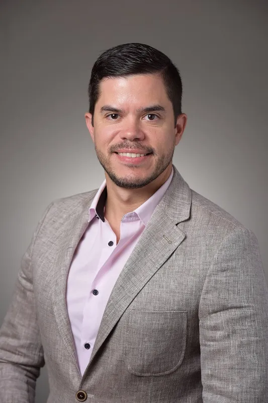 Dr. Kristian T Poventud